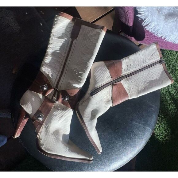 Schutz Womens Ivory With Brown leather Riding Boots Strap Buckle Boot SZ 7 B - Picture 15 of 16